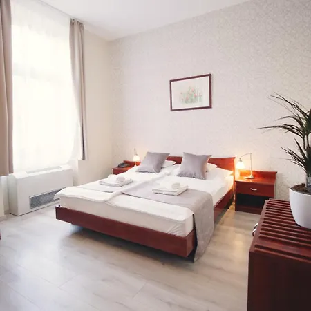 Aqua Hotell 3*
